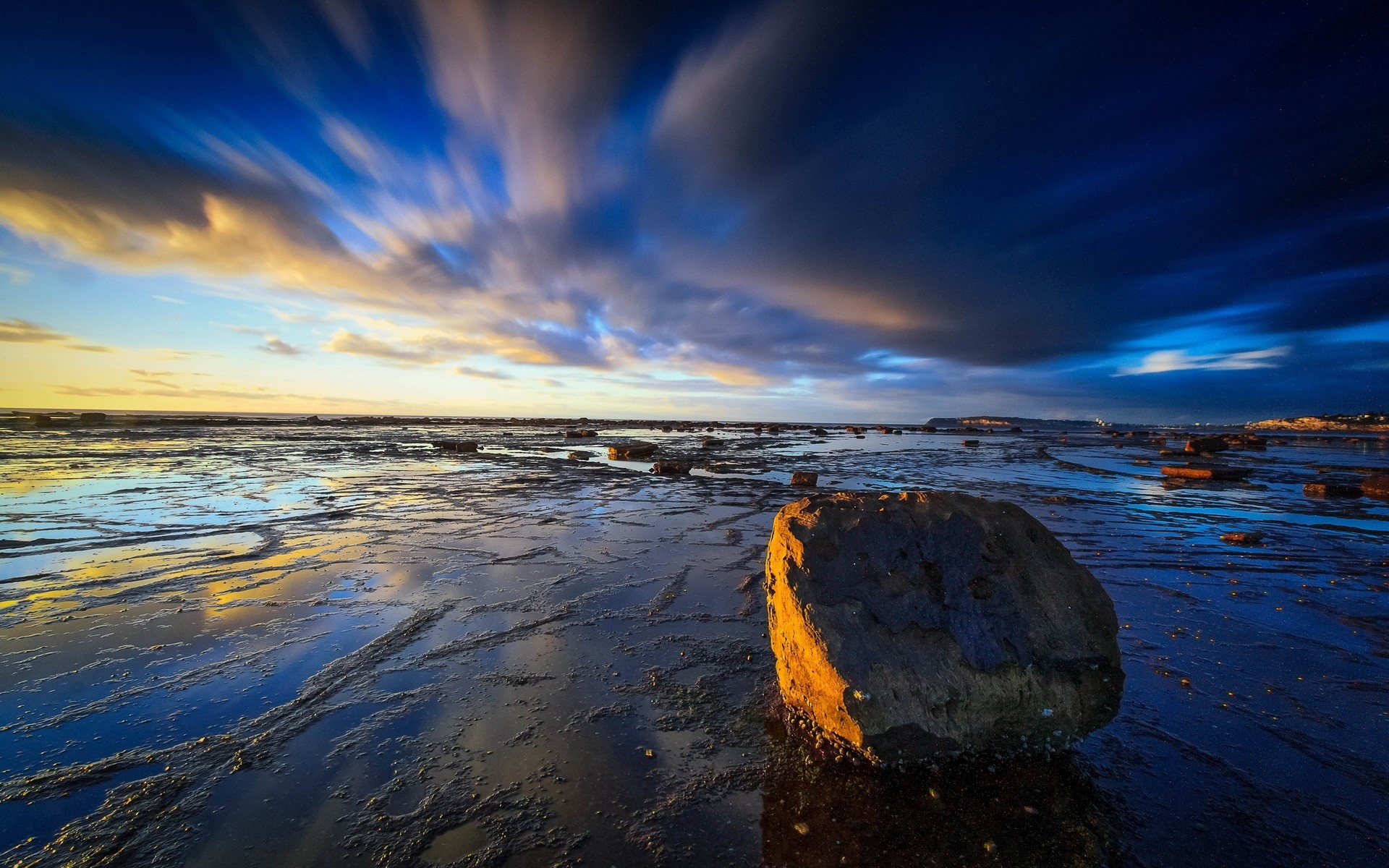 unusual wallpaper,sky,nature,horizon,reflection,natural landscape