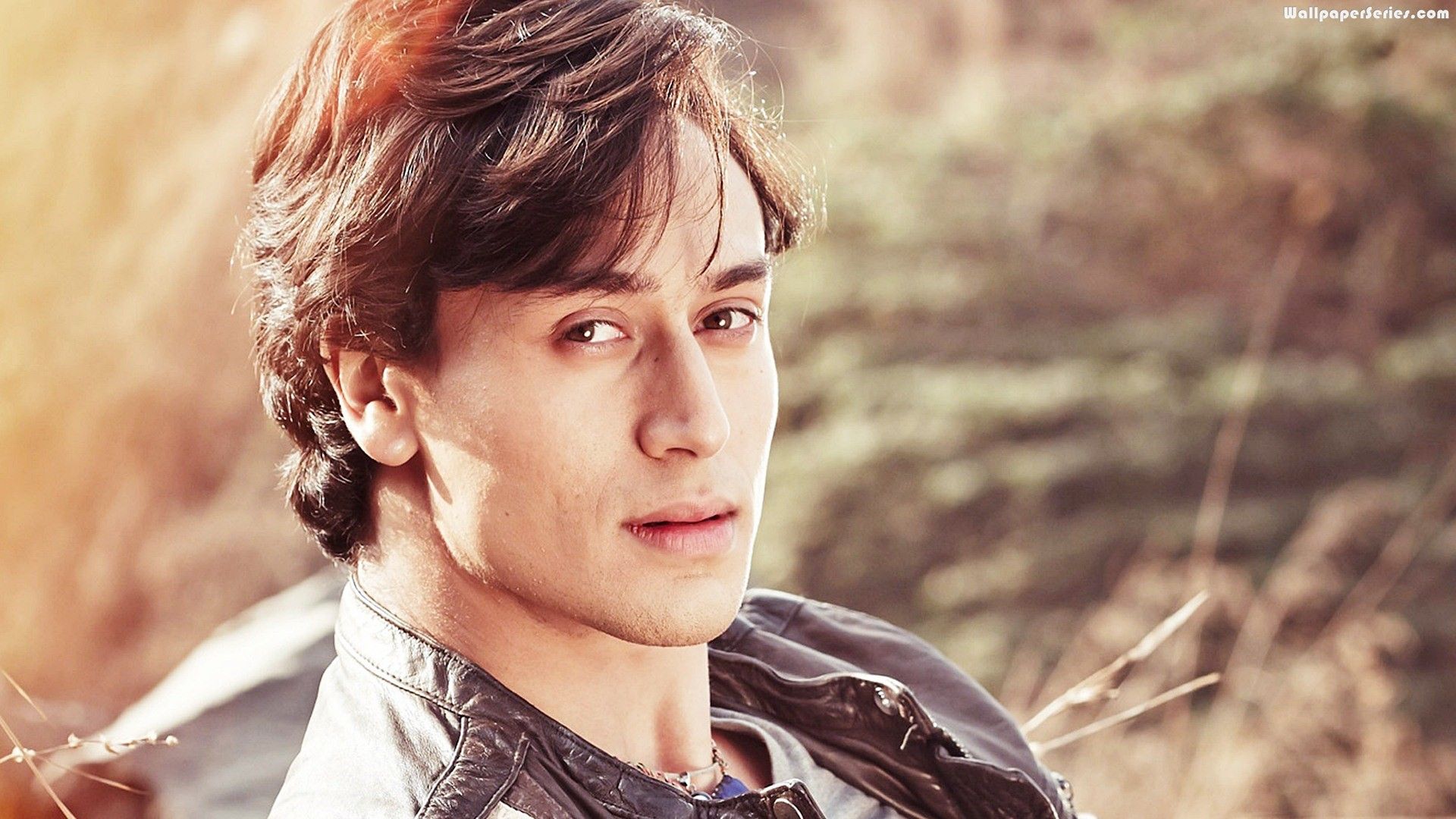 tiger shroff full hd wallpaper,hair,face,hairstyle,surfer hair,photography