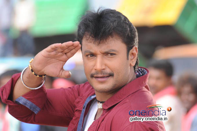 challenging star darshan wallpaper,gesture