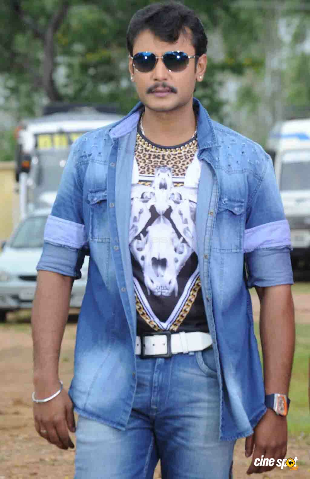 challenging star darshan wallpaper,clothing,denim,jeans,cool,eyewear