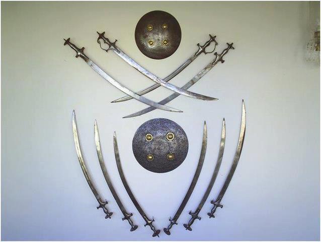 rathore logo wallpaper,shield,sword,sabre,épée