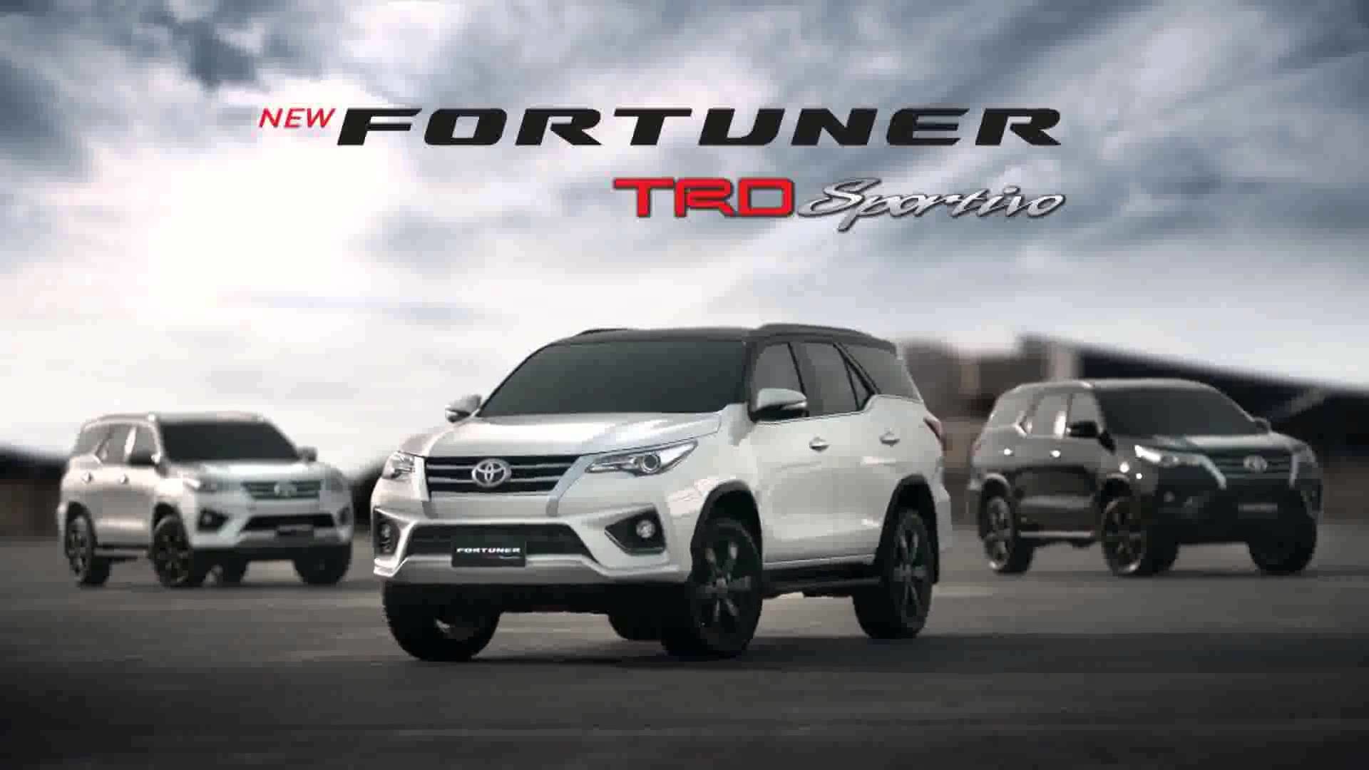 fortuner wallpaper desktop,land vehicle,vehicle,car,mini suv,sport utility vehicle