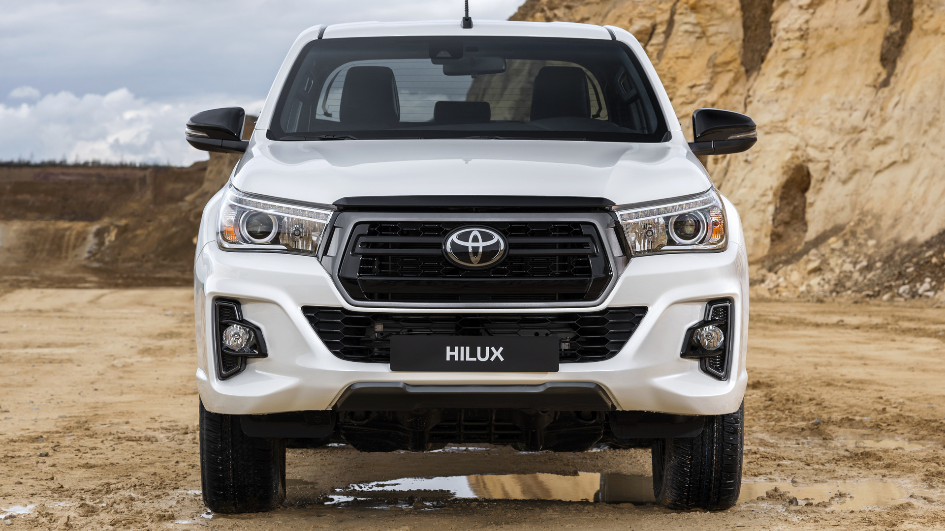 hilux wallpaper,land vehicle,vehicle,car,automotive tire,bumper