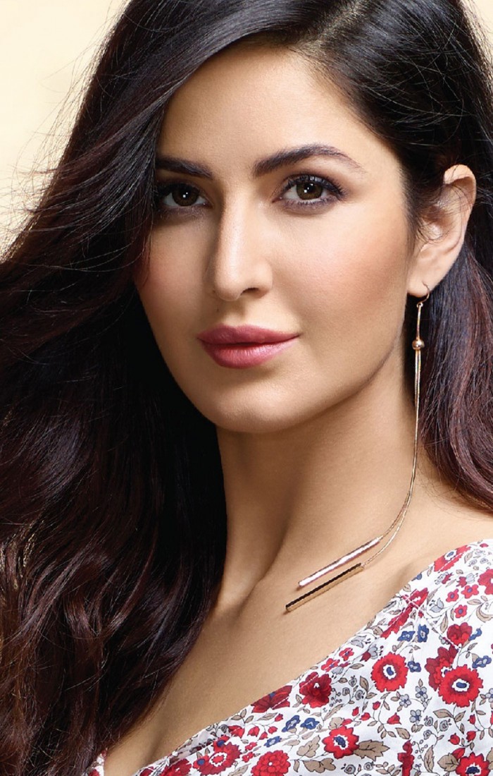 katrina kaif hd live wallpaper télécharger,cheveux,visage,coiffure,sourcil,lèvre