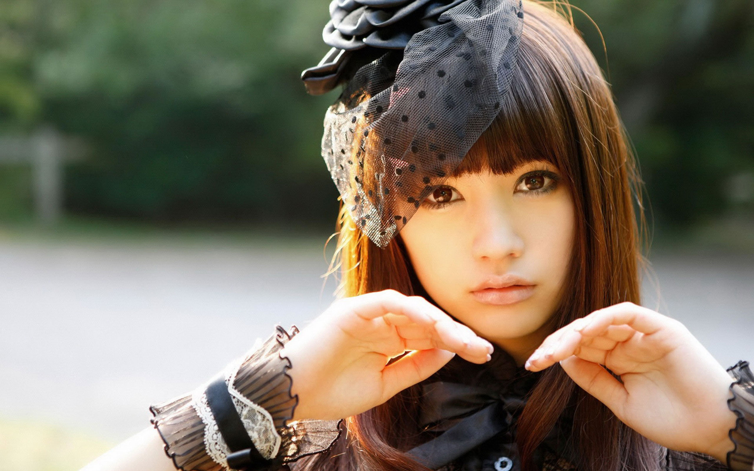 japanese girl hd wallpaper,beauty,headgear,photography,hand,child model