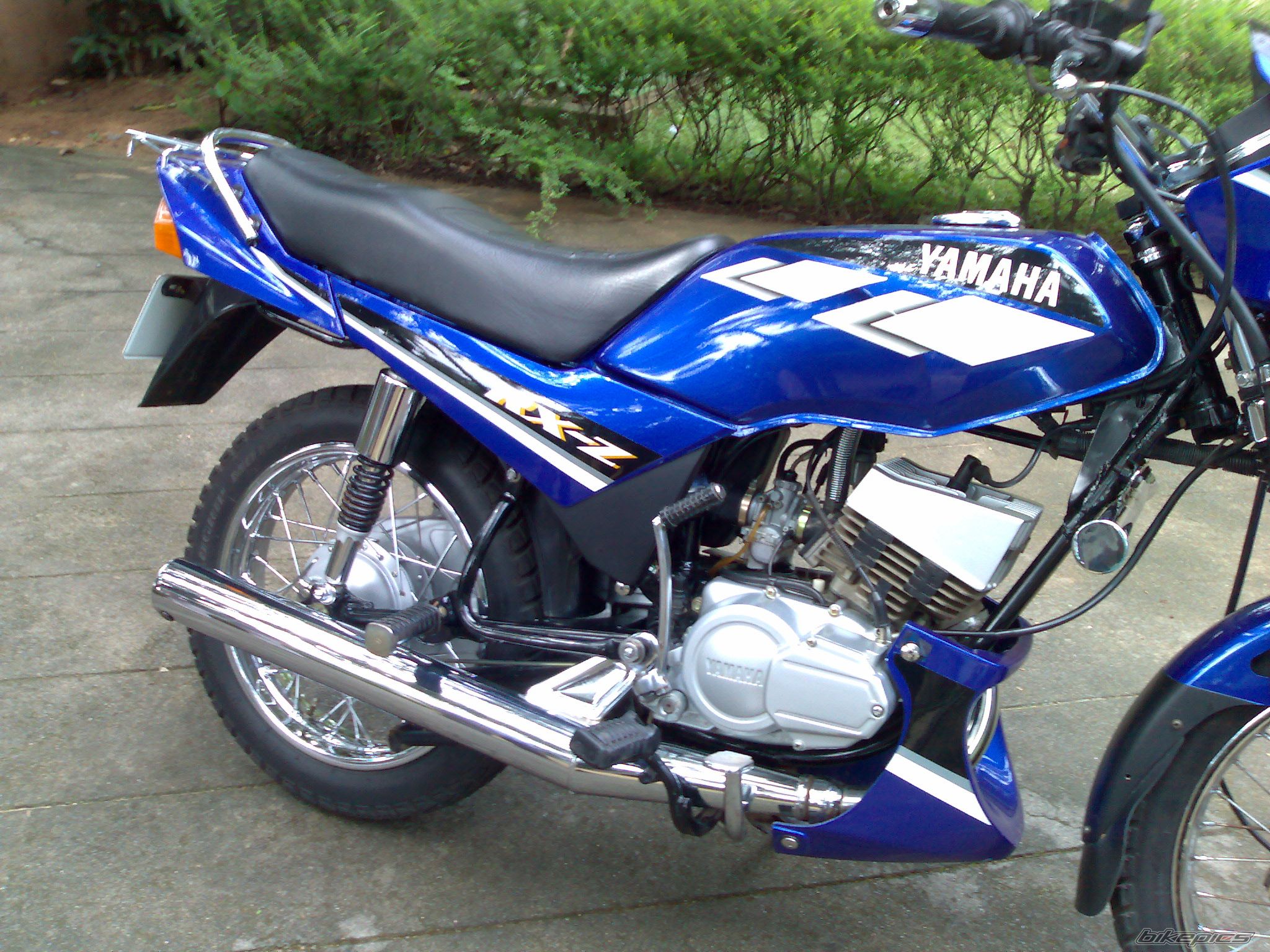 yamaha rx 135 hd wallpapers,land vehicle,vehicle,car,motorcycle,spoke