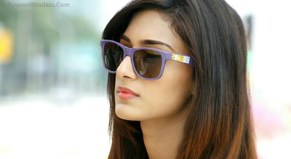 kuch rang pyar ke aise bhi wallpaper hd,eyewear,sunglasses,hair,glasses,face