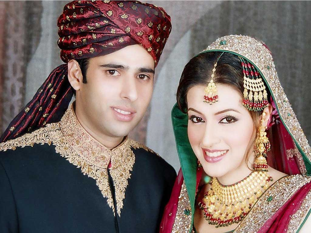 pakistani wedding couple wallpapers,bride,tradition,maroon,turban,headgear
