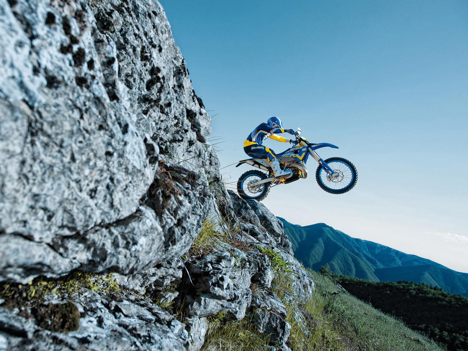 moto e3 power wallpaper,enduro,vehicle,freestyle motocross,extreme sport,motocross