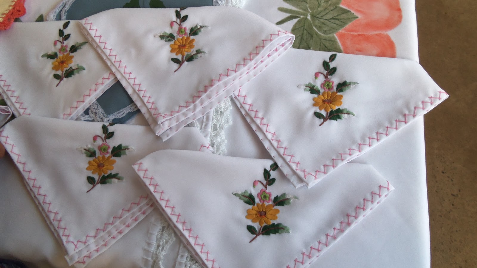 hala al turk hd wallpaper,needlework,handkerchief,napkin,textile,tablecloth