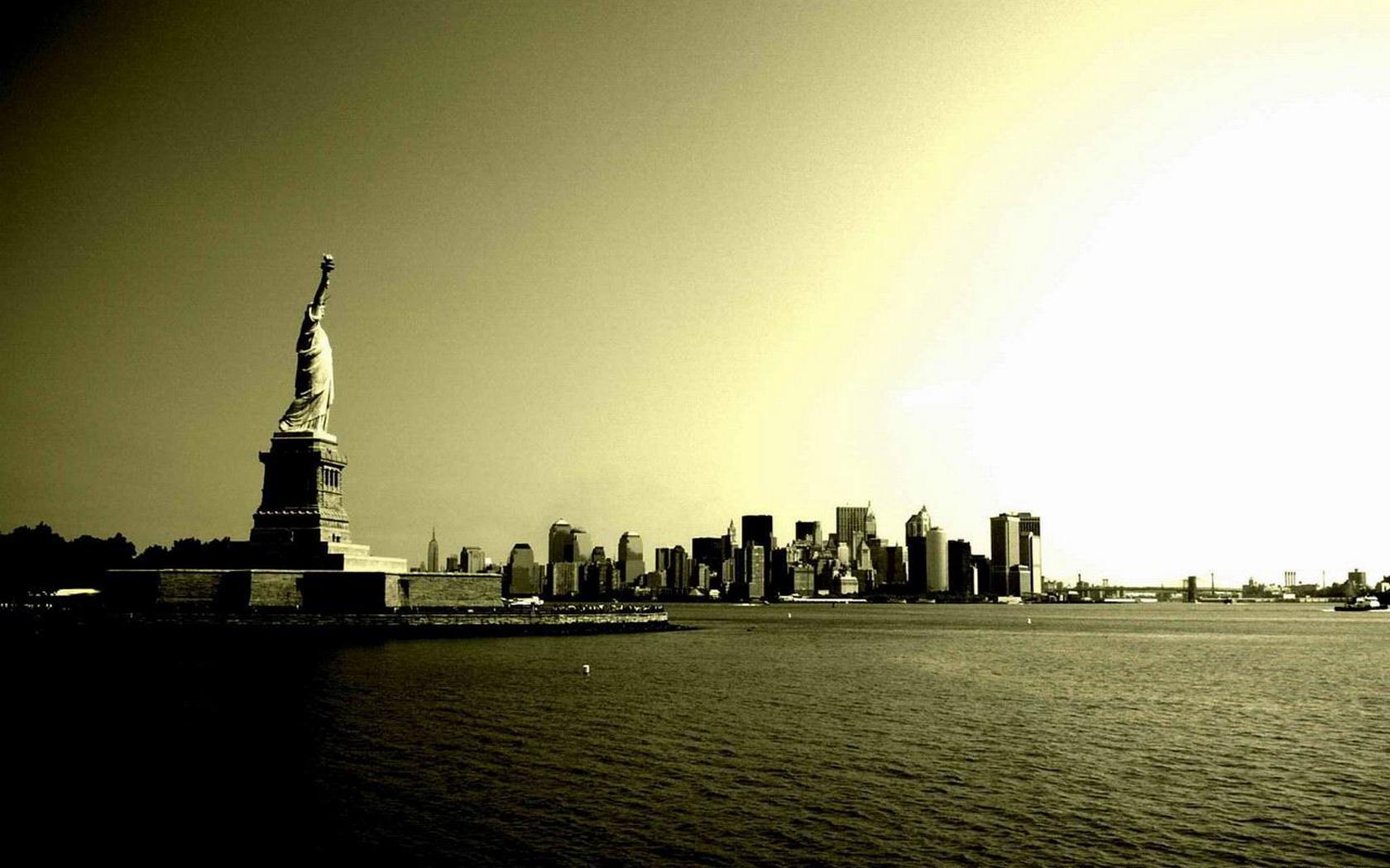 estatua de la libertad fondo de pantalla hd,horizonte,ciudad,cielo,paisaje urbano,área metropolitana
