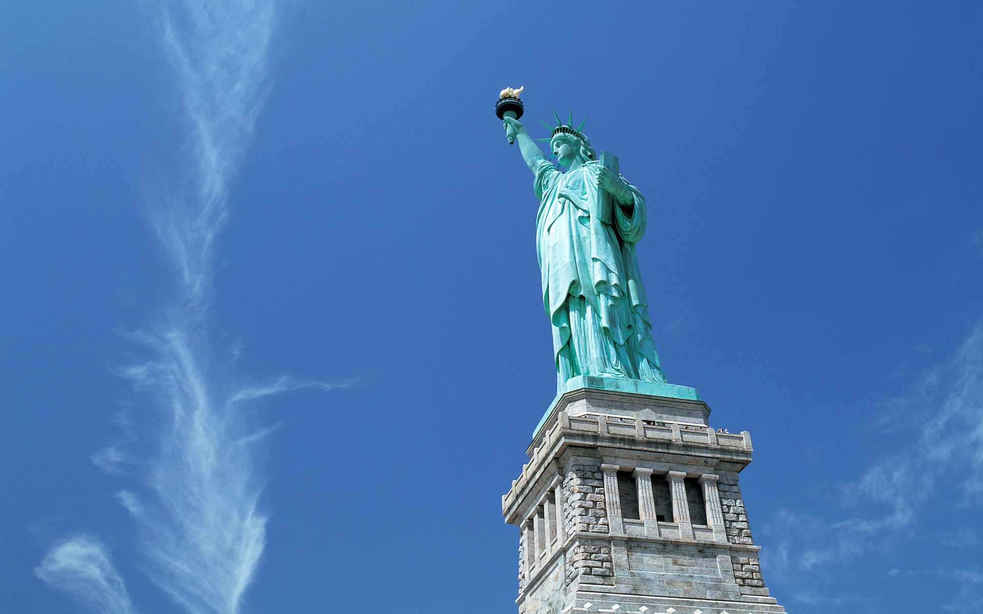 statue of liberty hd wallpaper,landmark,monument,statue,sky,tower