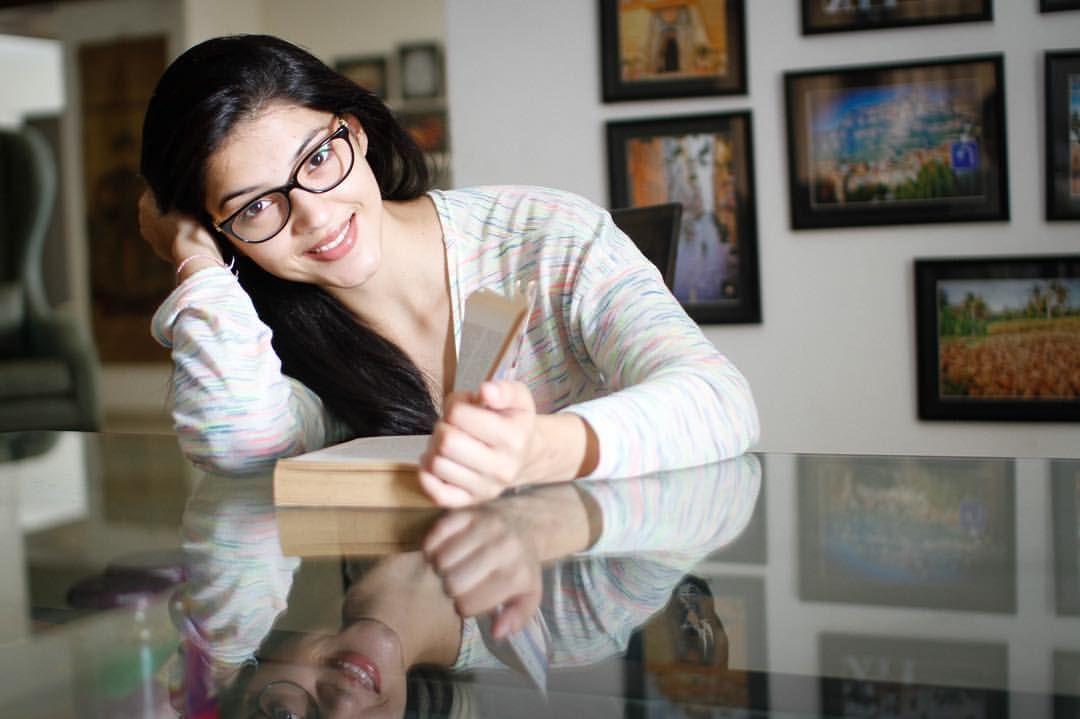 hot bollywood heroines rare unseen wallpapers,glasses,eyewear,hand