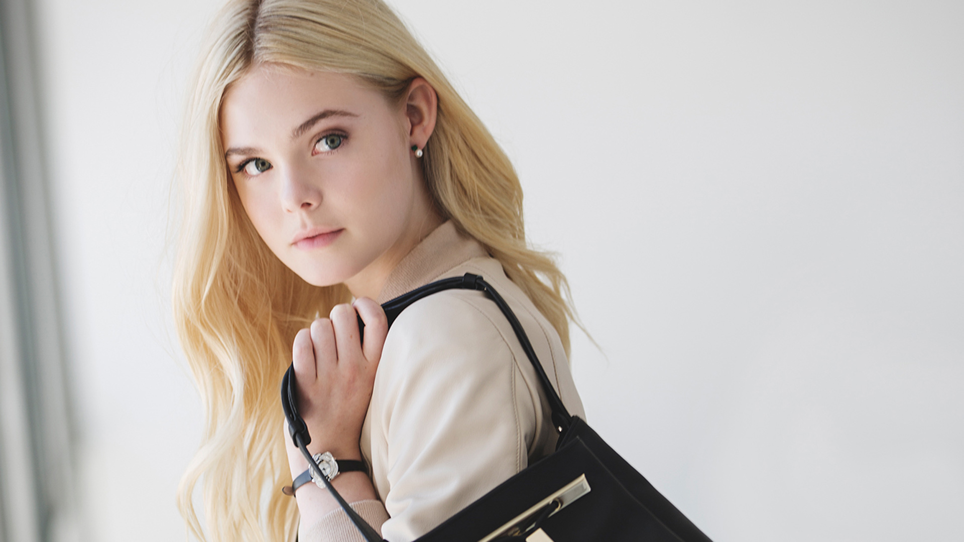 elle fanning wallpaper,capelli,spalla,biondo,acconciatura,bellezza