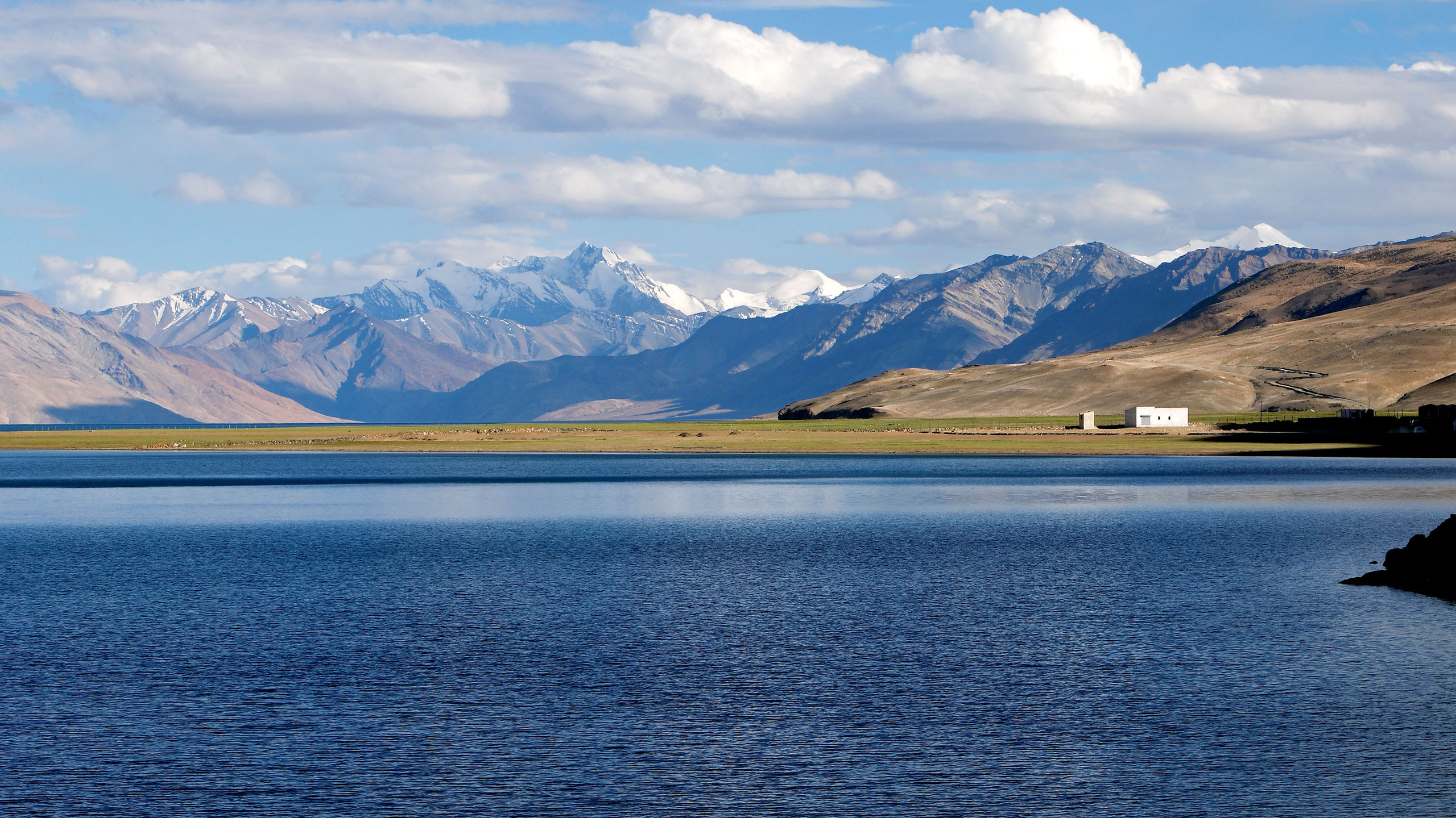 ladakh fondo de pantalla hd,cuerpo de agua,paisaje natural,montaña,naturaleza,cordillera