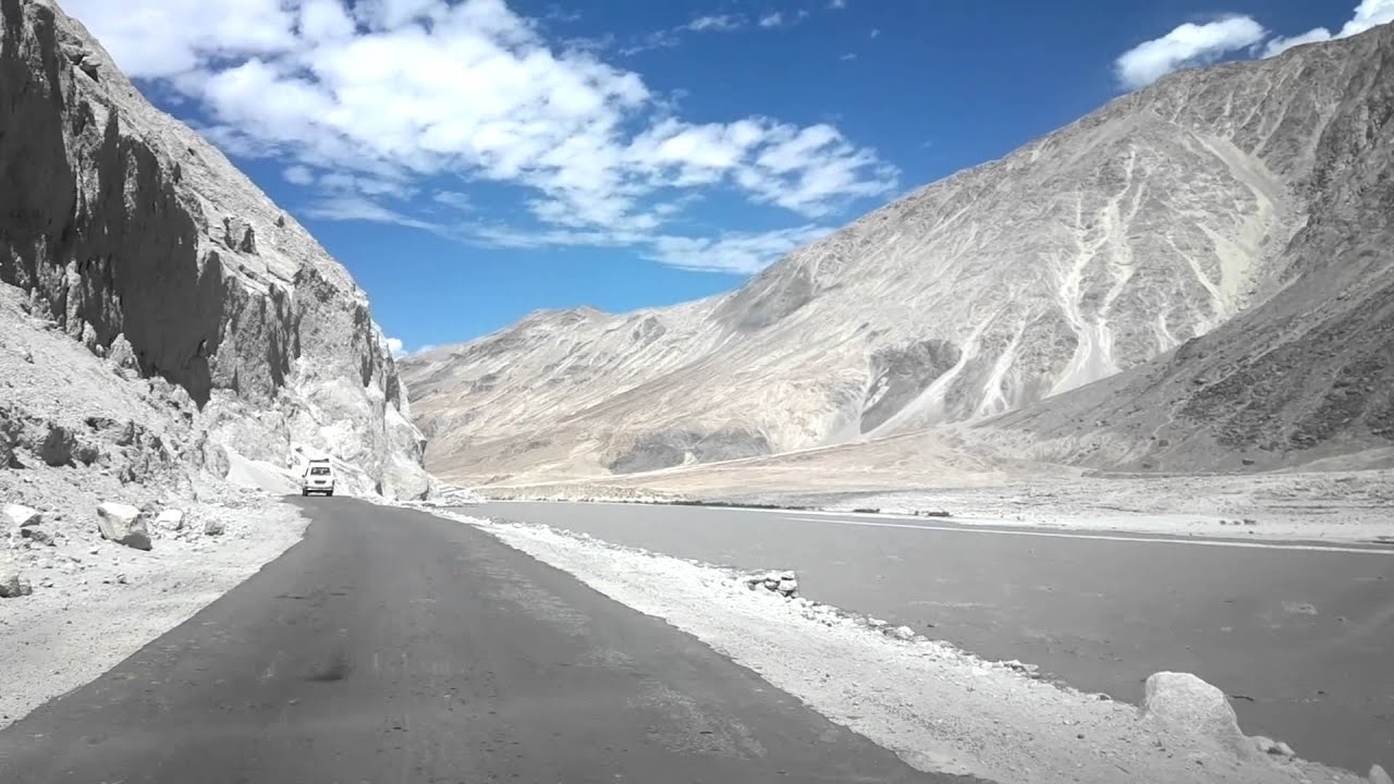 ladakh wallpaper hd,mountainous landforms,mountain,mountain pass,mountain range,geological phenomenon