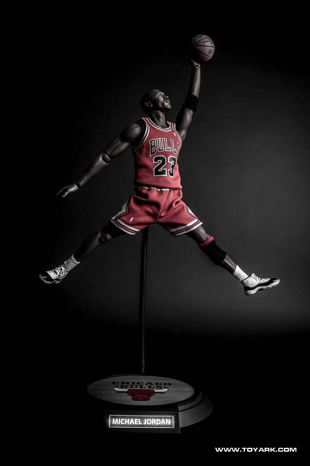 jumpman fondo de pantalla para iphone,figurilla,figura de acción,jugador de baloncesto,baloncesto,personaje de ficción