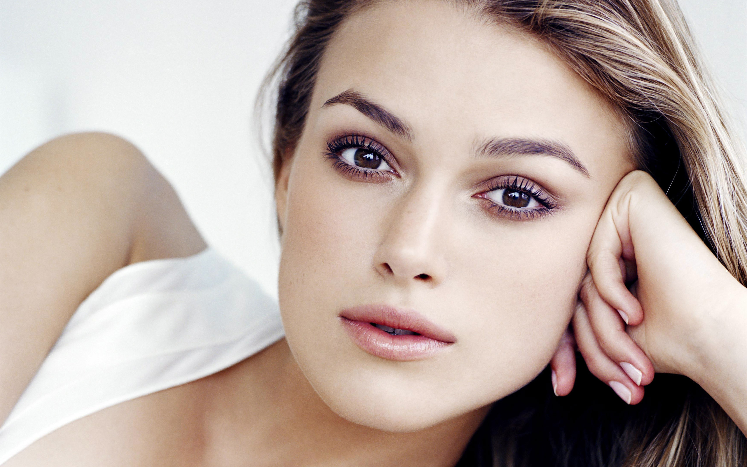 keira knightley fonds d'écran hd,visage,cheveux,sourcil,beauté,lèvre