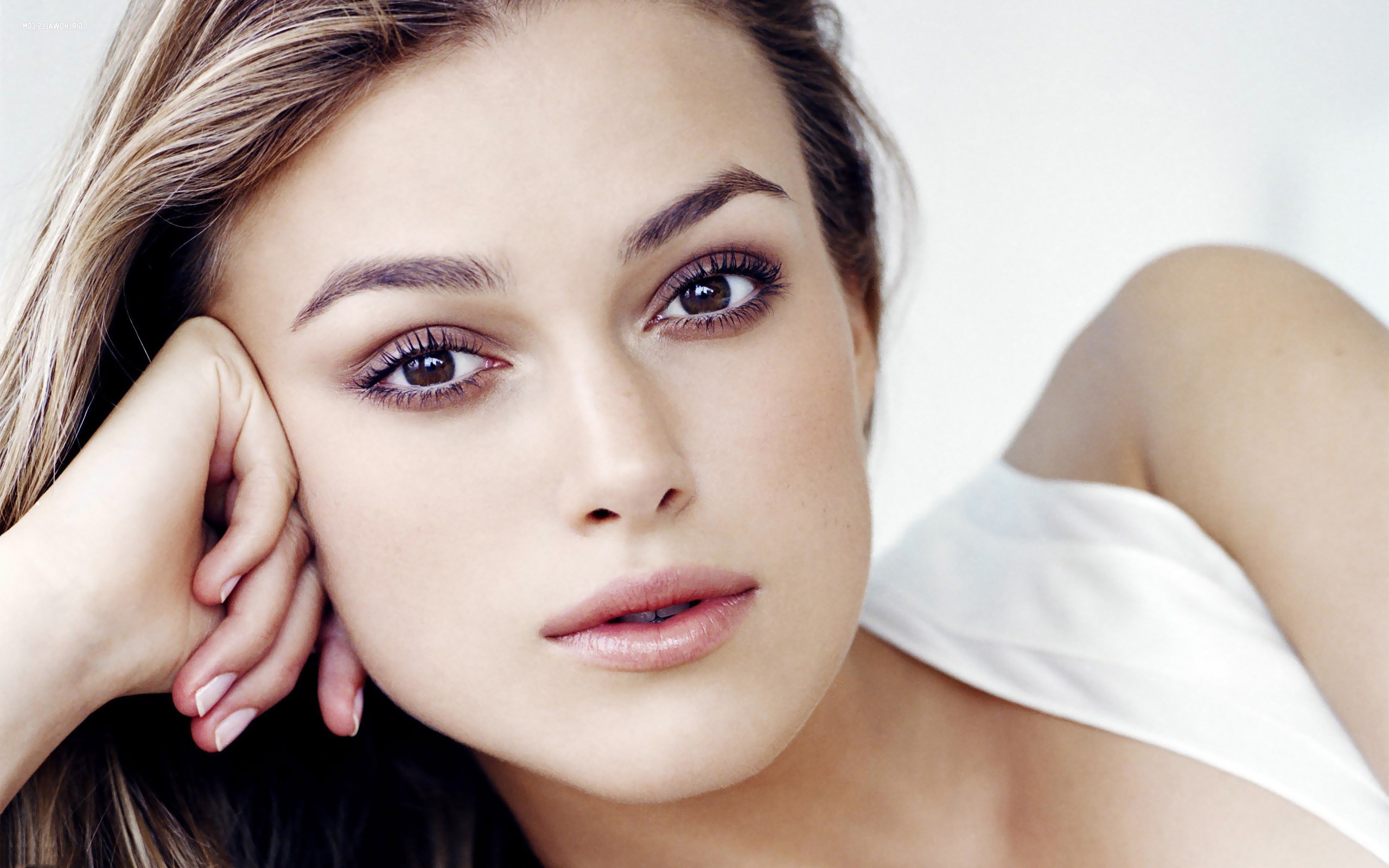 keira knightley fonds d'écran hd,visage,cheveux,sourcil,beauté,lèvre