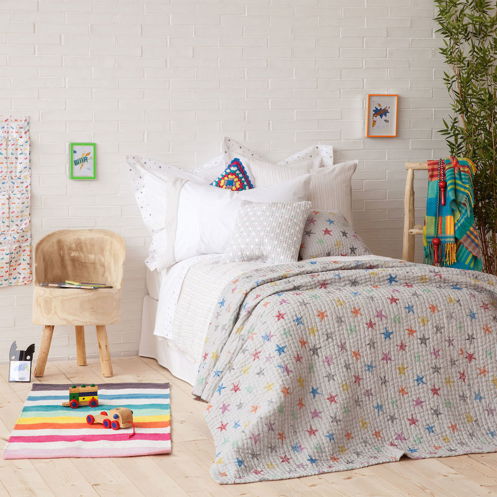 zara home wallpaper,bed sheet,bedding,furniture,bedroom,room (190389