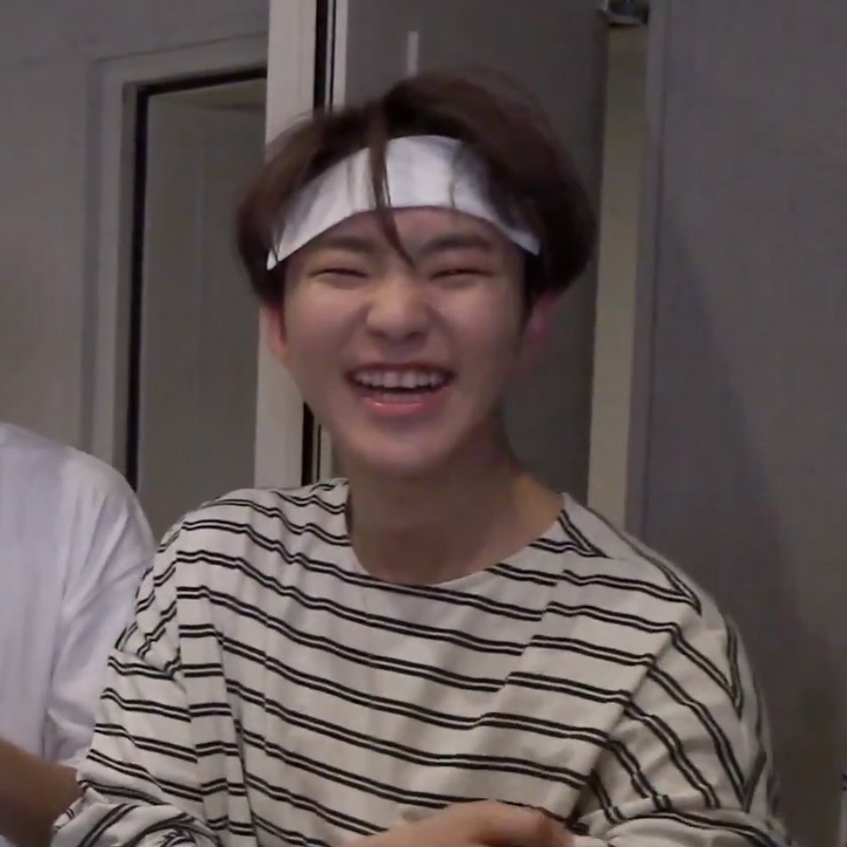 wallpapers for 9 year olds,hair,face,facial expression,forehead,glasses