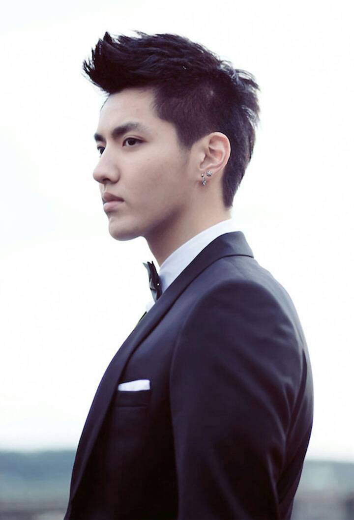 wallpaper orang korea,hair,forehead,hairstyle,chin,suit