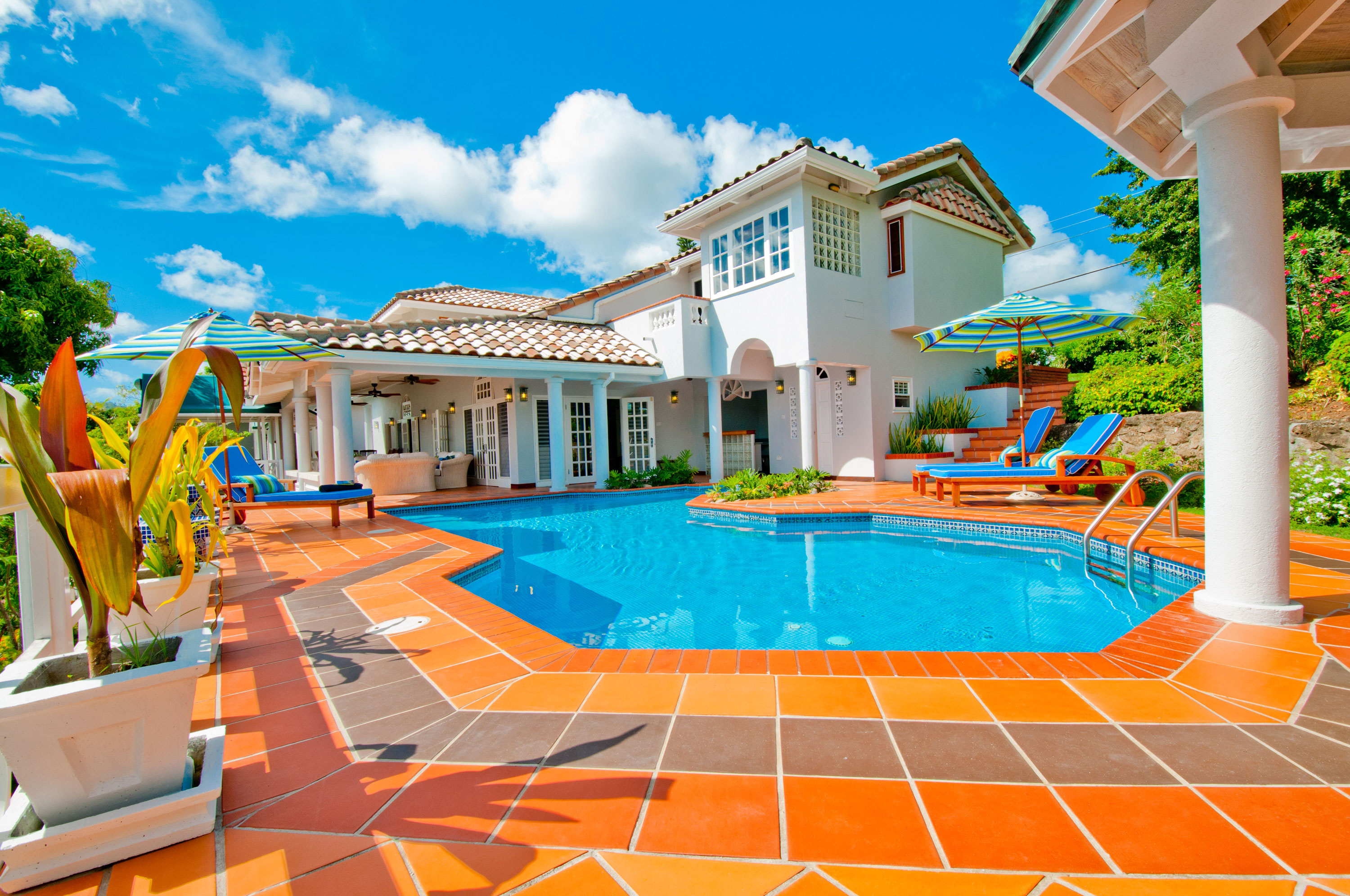 piscina wallpaper,property,swimming pool,building,real estate,resort