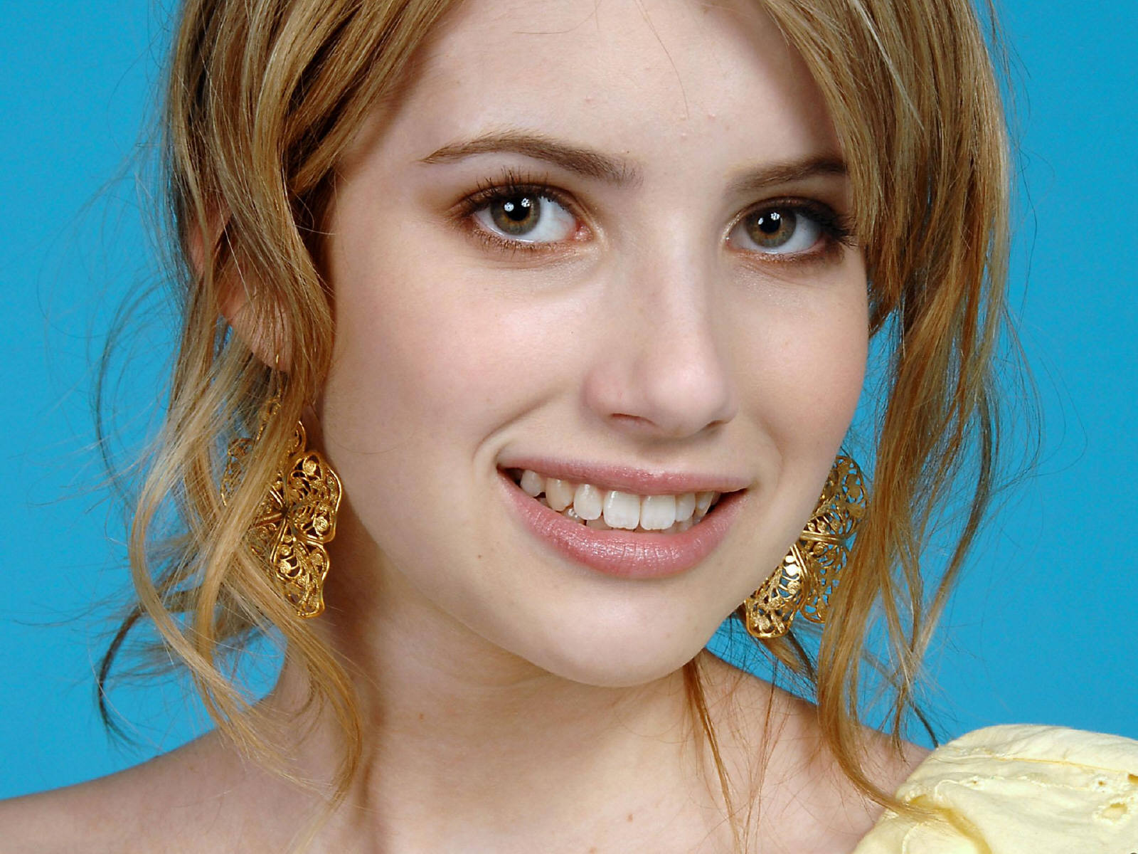 emma roberts wallpaper,face,hair,eyebrow,hairstyle,chin