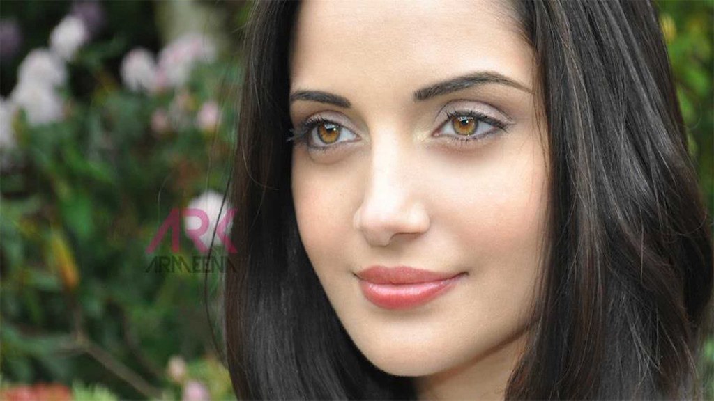 fond d'écran actrice pakistanaise,visage,cheveux,lèvre,sourcil,beauté