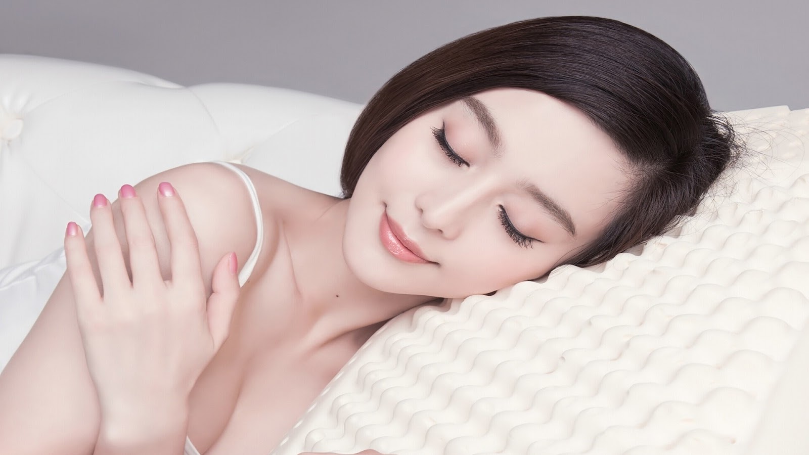 fan bingbing wallpaper,face,skin,sleep,beauty,forehead