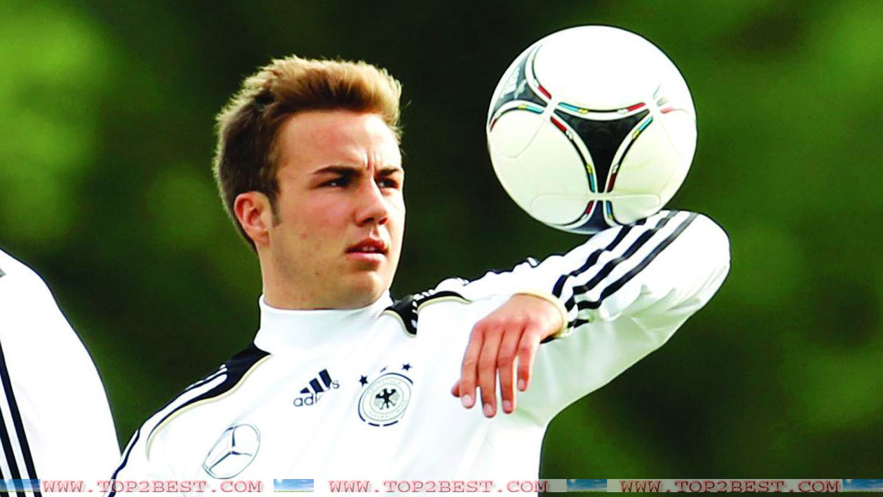 mario gotze wallpaper,player,soccer ball,football,sports equipment,football player