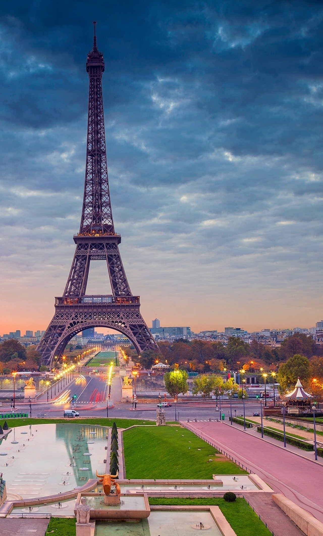 eiffel tower wallpaper,landmark,tower,sky,monument,architecture