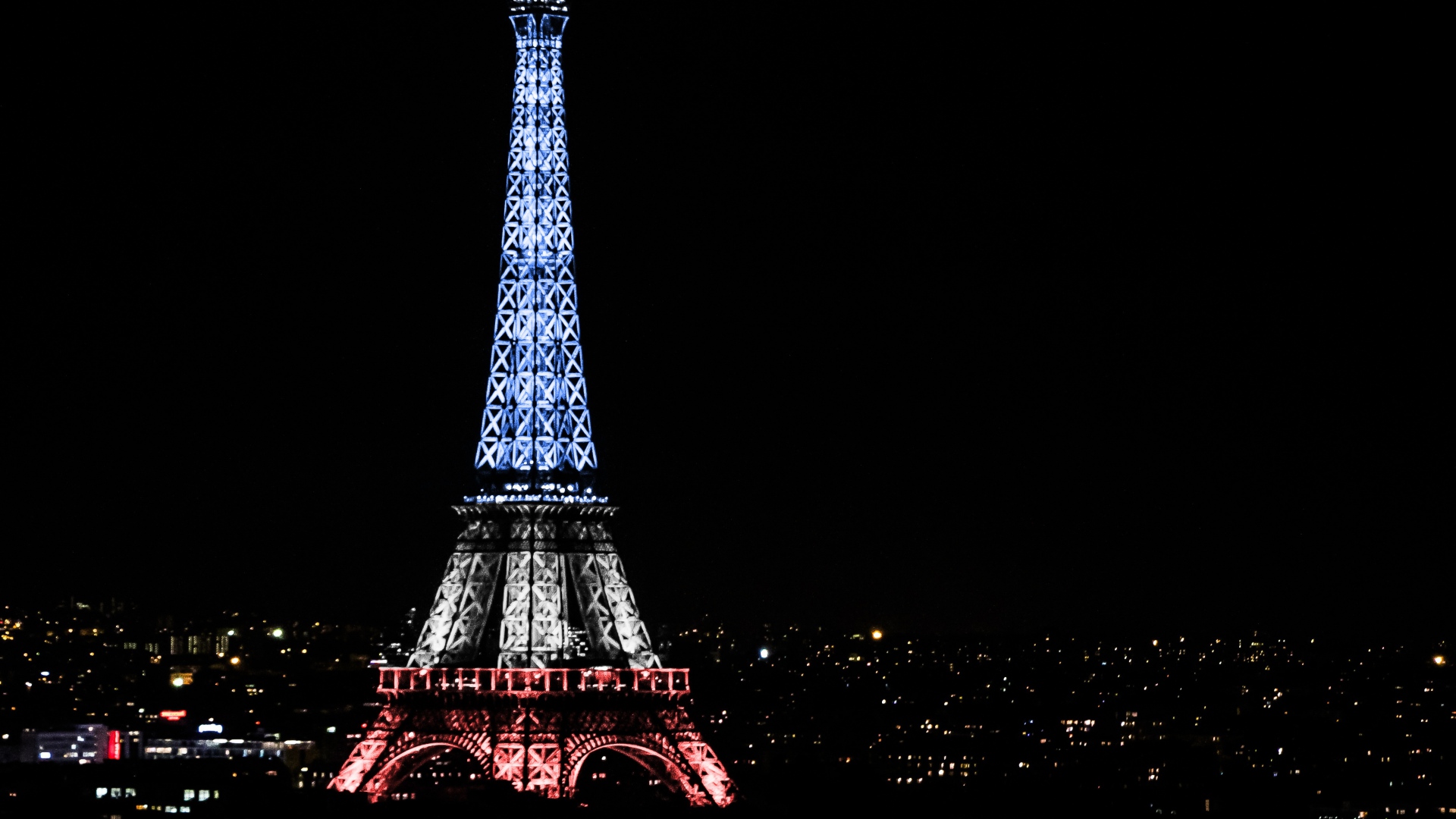 fondo de pantalla de torre eiffel,torre,noche,área metropolitana,arquitectura,ciudad