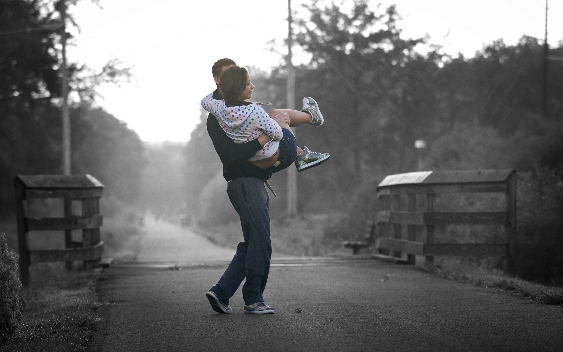 amore coppia sfondo,in piedi,fotografia