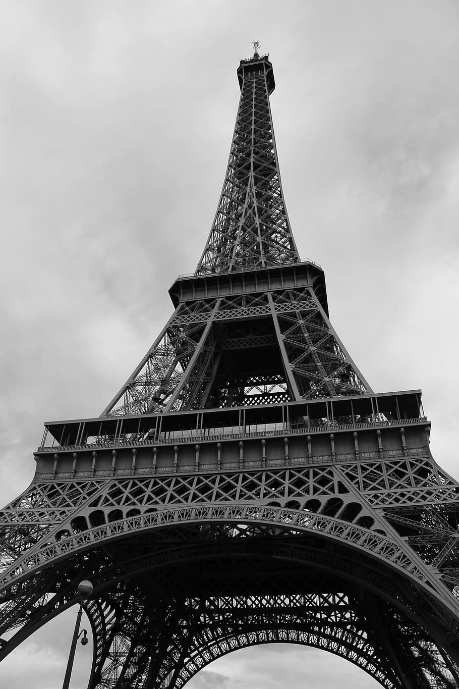 eiffel tower wallpaper,landmark,tower,black and white,monochrome photography,architecture