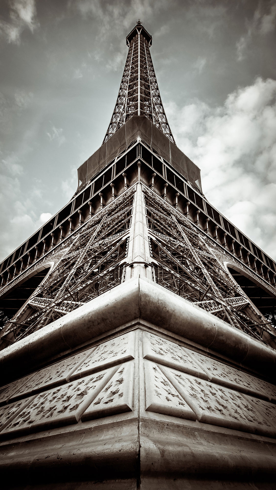 eiffel tower wallpaper,landmark,tower,architecture,monochrome photography,black and white