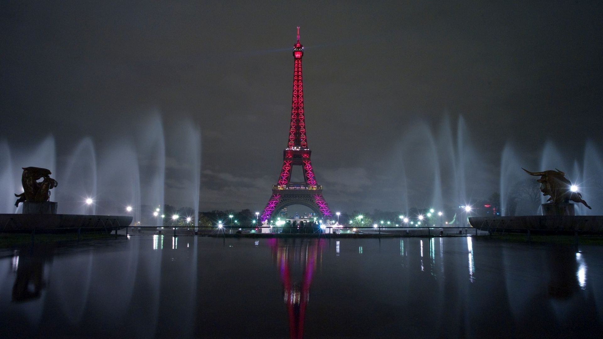 fondo de pantalla de torre eiffel,noche,torre,rosado,ligero,reflexión