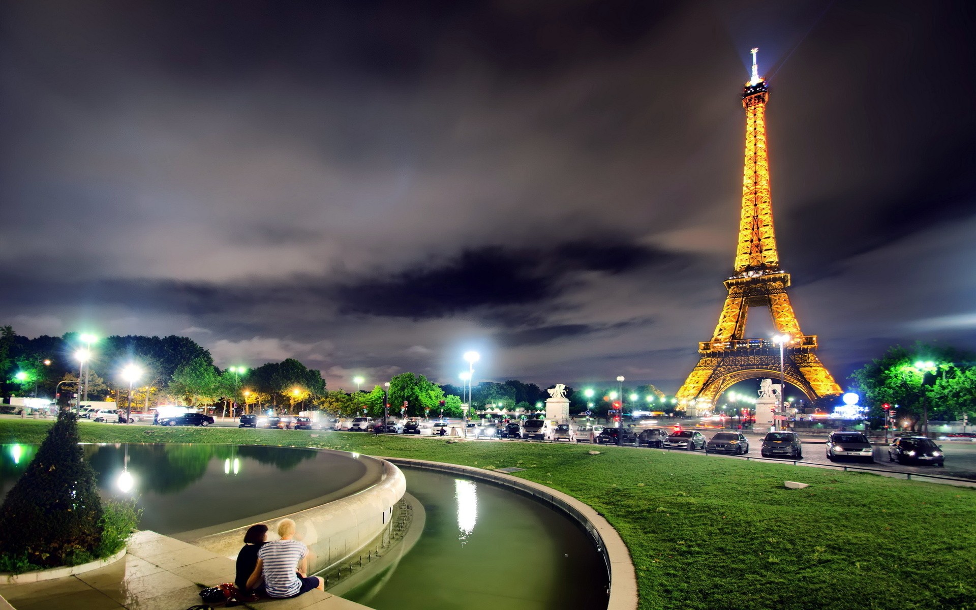 carta da parati torre eiffel,natura,cielo,torre,notte,verde