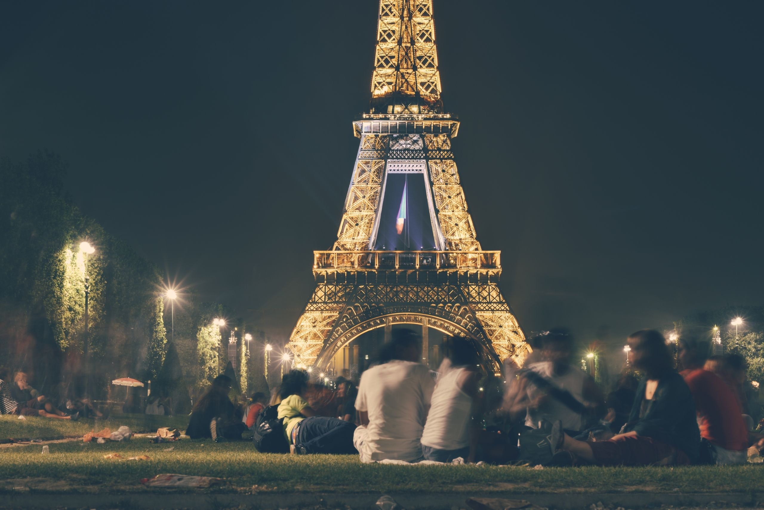 carta da parati torre eiffel,torre,notte,architettura,cielo,monumento