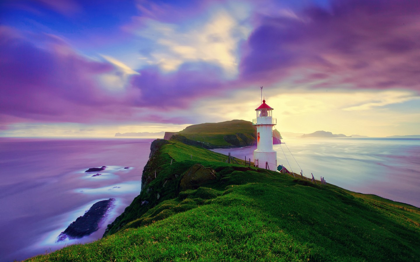 mood wallpaper,nature,natural landscape,sky,lighthouse,landmark