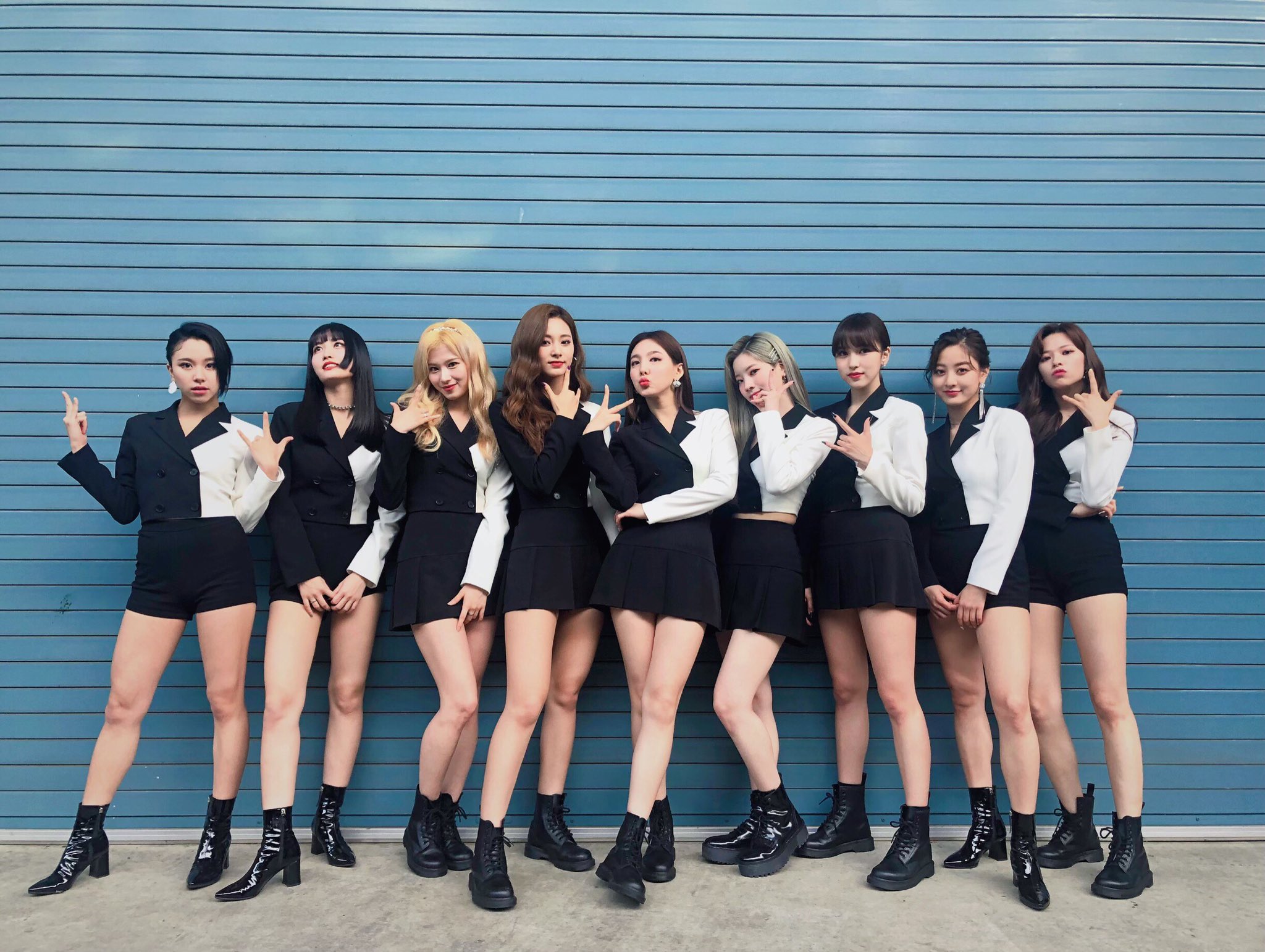 Twice Wallpaper Social Group Team Fun Uniform Event Wallpaperuse