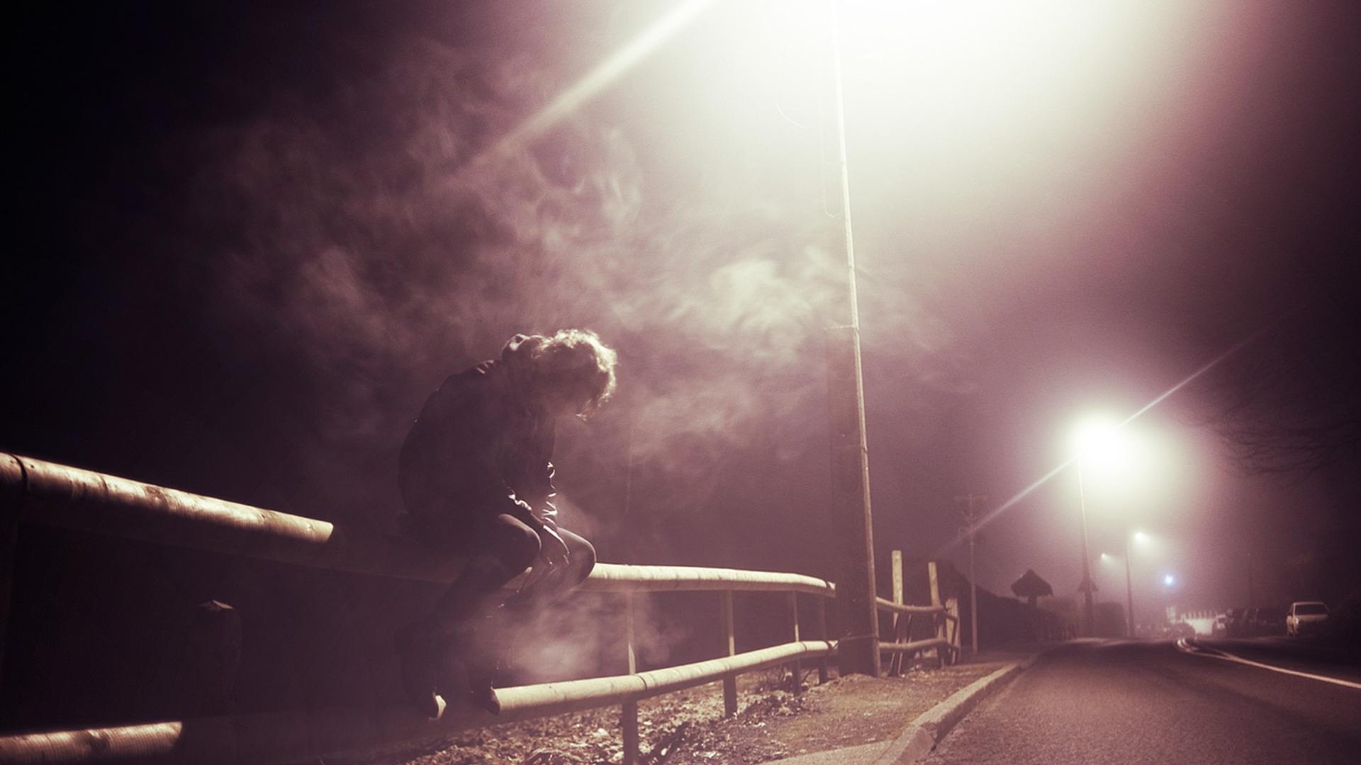 alone wallpaper,sky,cloud,light,lens flare,street light