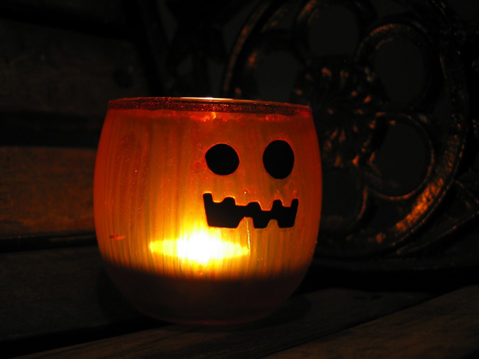 halloween live wallpaper,jack o' lantern,trick or treat,orange,lighting,light