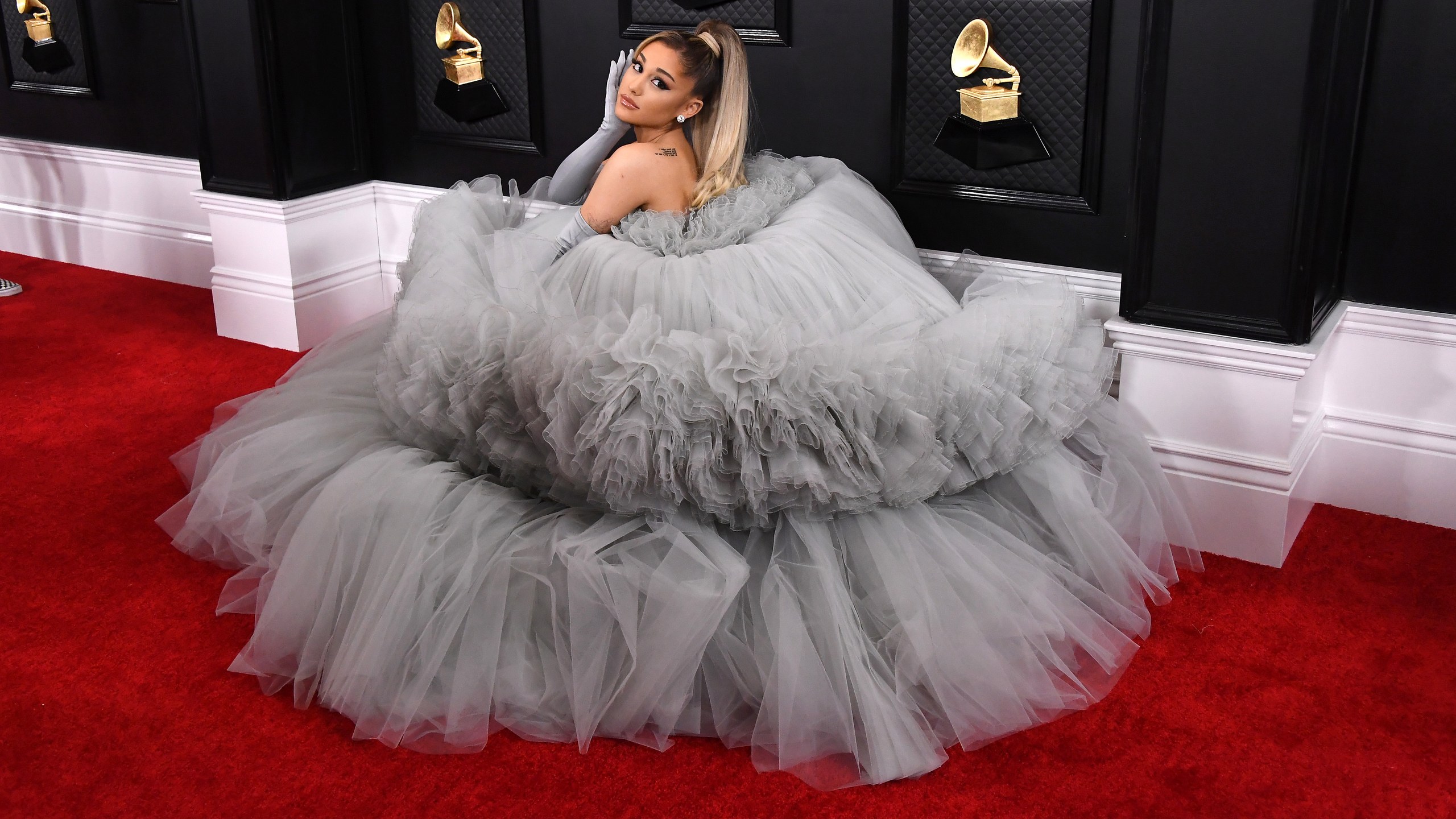 ariana grande wallpaper,clothing,dress,carpet,flooring,gown