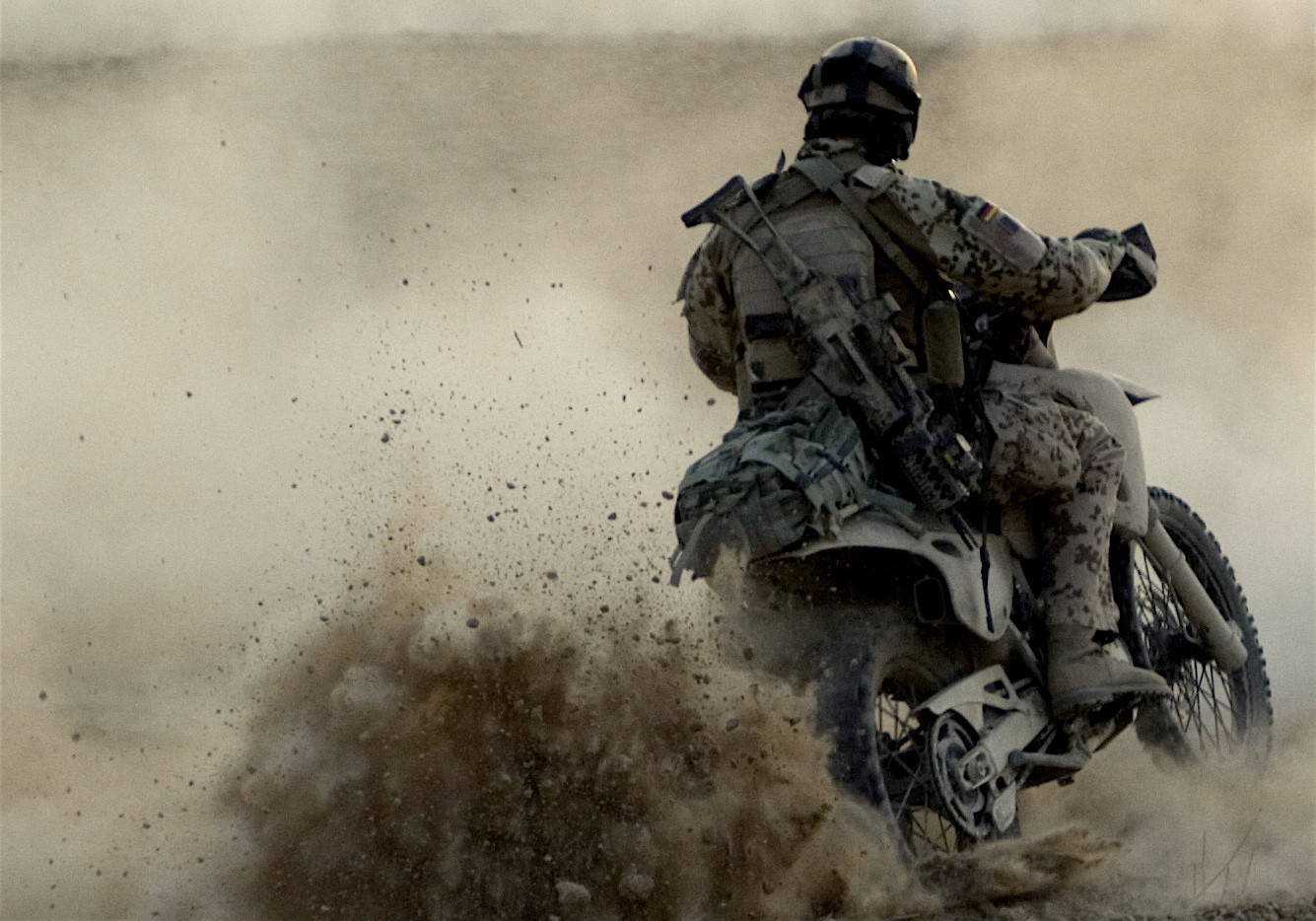 ksk wallpaper,soldier,military,army,vehicle,all terrain vehicle