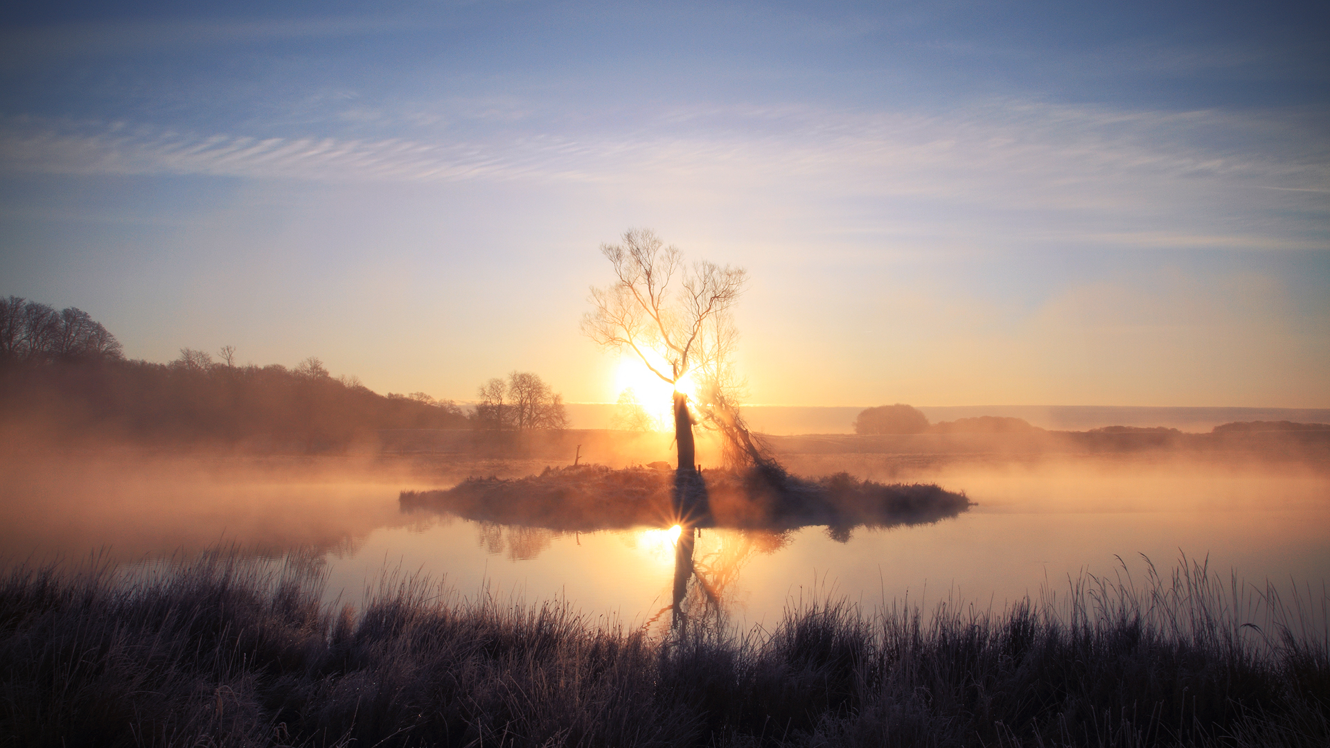 misty wallpaper,sky,natural landscape,nature,atmospheric phenomenon,sunrise