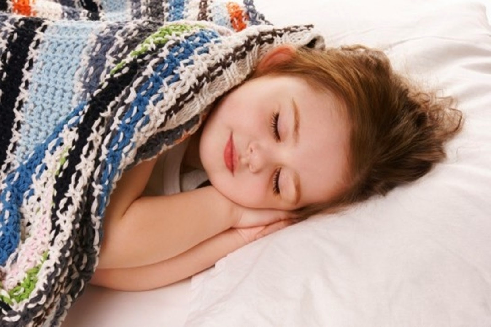 sleeping baby wallpaper,child,sleep,nap,baby,crochet
