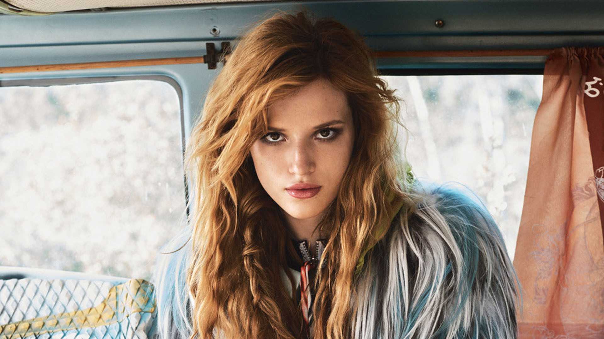 bella thorne wallpaper,hair,face,hairstyle,beauty,eyebrow