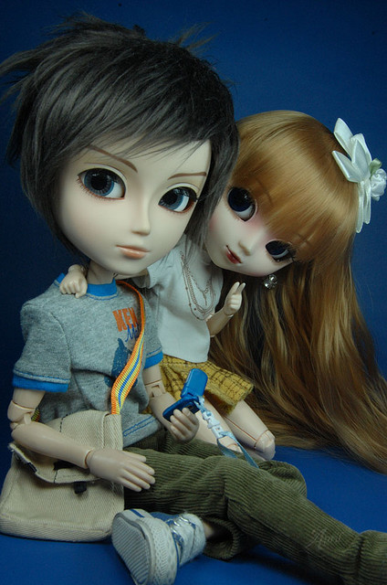 doll couple wallpaper,doll,toy,wig,fawn,fictional character