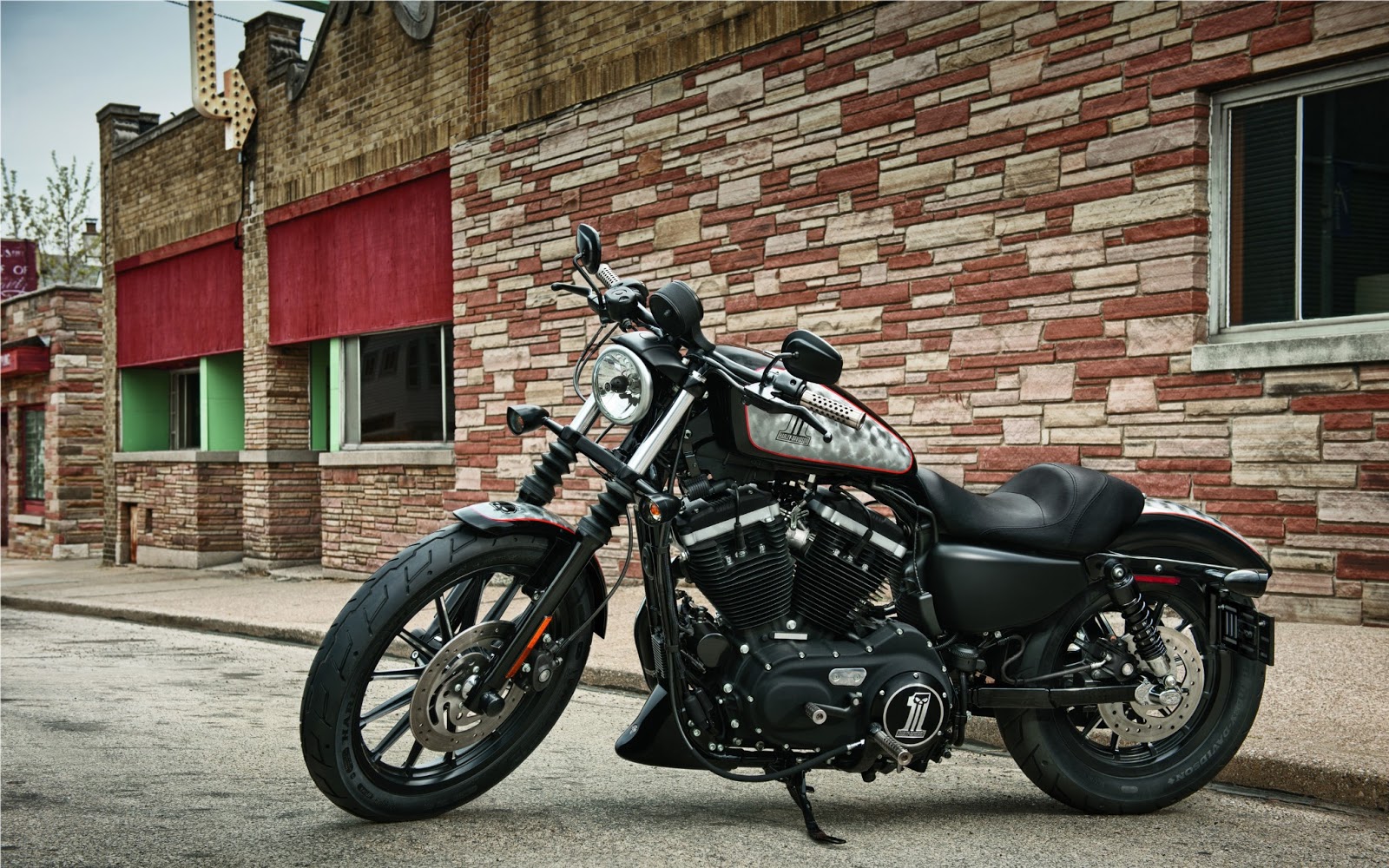 harley davidson iron 883 hd wallpaper,land vehicle,motorcycle,vehicle,motor vehicle,cruiser